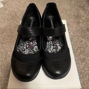 Eurostep black shoes size 6.5. New in box worn once.